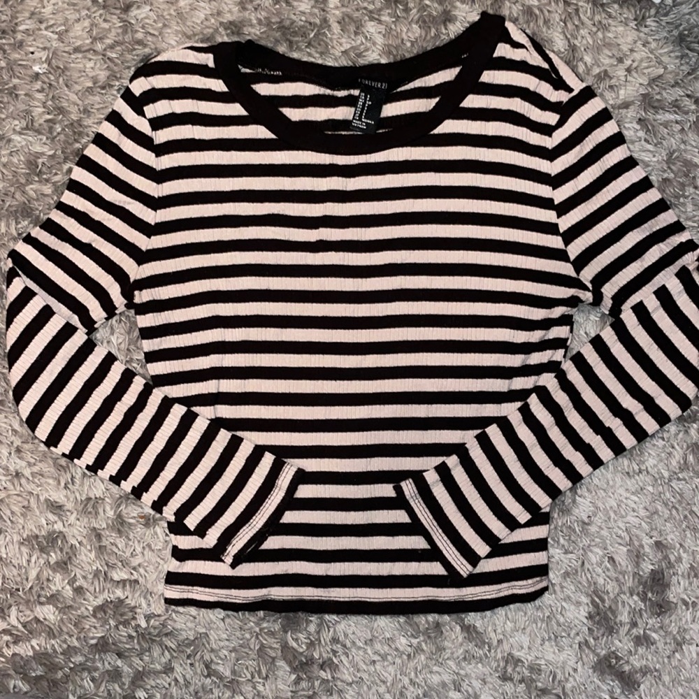 Forever 21 Cropped Long Sleeve